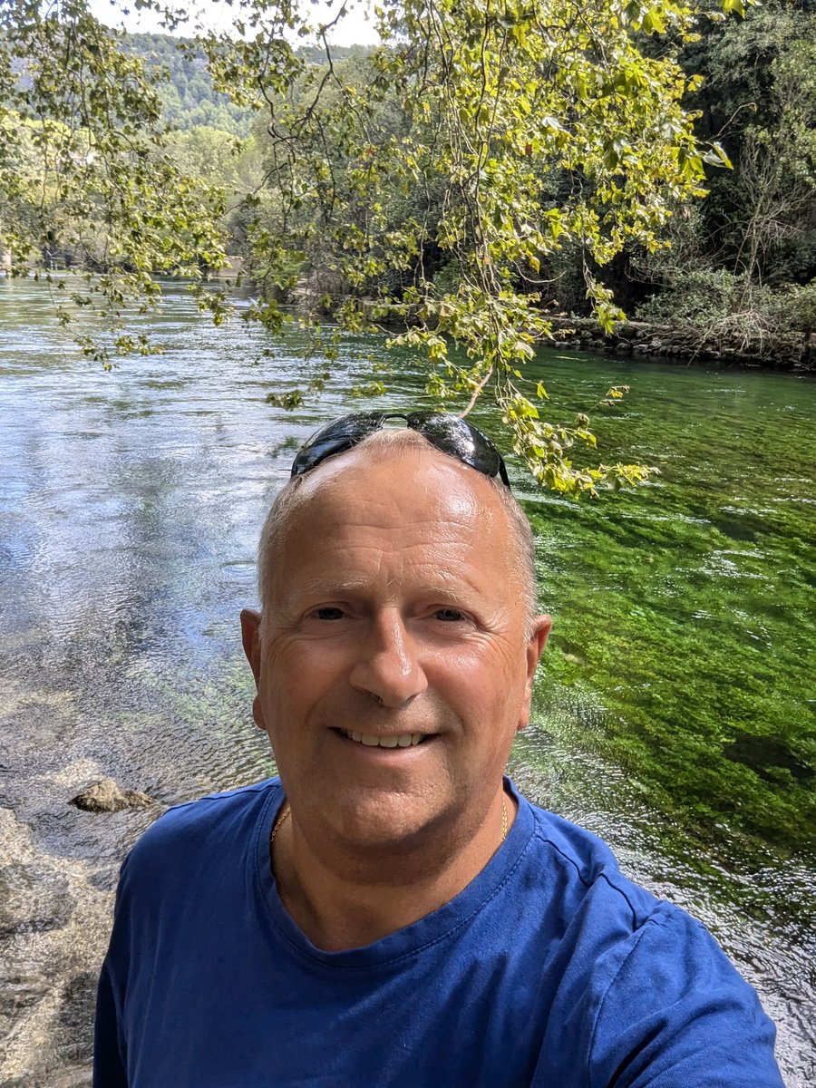 Pascal84240's tweet photo. Sortie du jour 🥰
#FontainedeVaucluse
Bonne soirée à tous ☀️☀️😘 https://t.co/UBkOz2cG9T