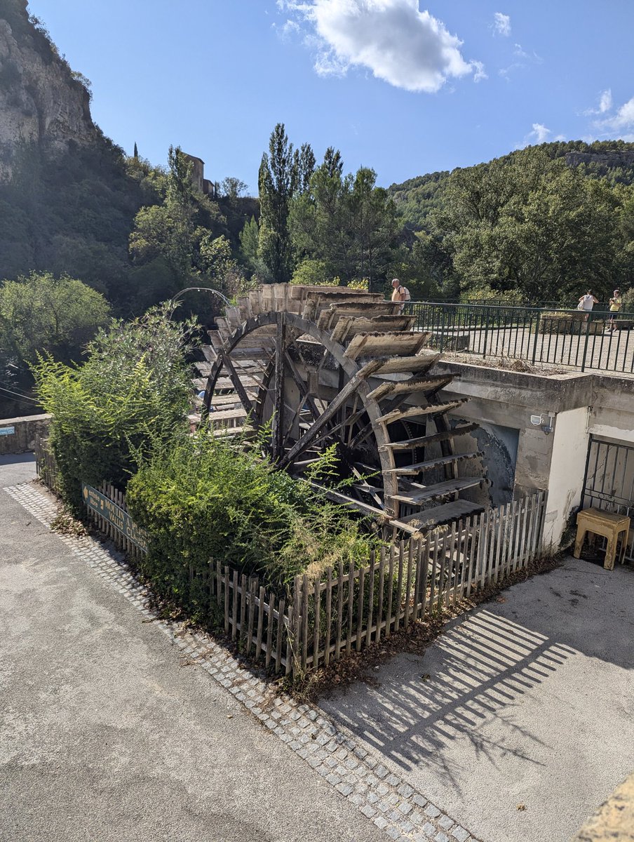 Pascal84240's tweet photo. Sortie du jour 🥰
#FontainedeVaucluse
Bonne soirée à tous ☀️☀️😘 https://t.co/UBkOz2cG9T