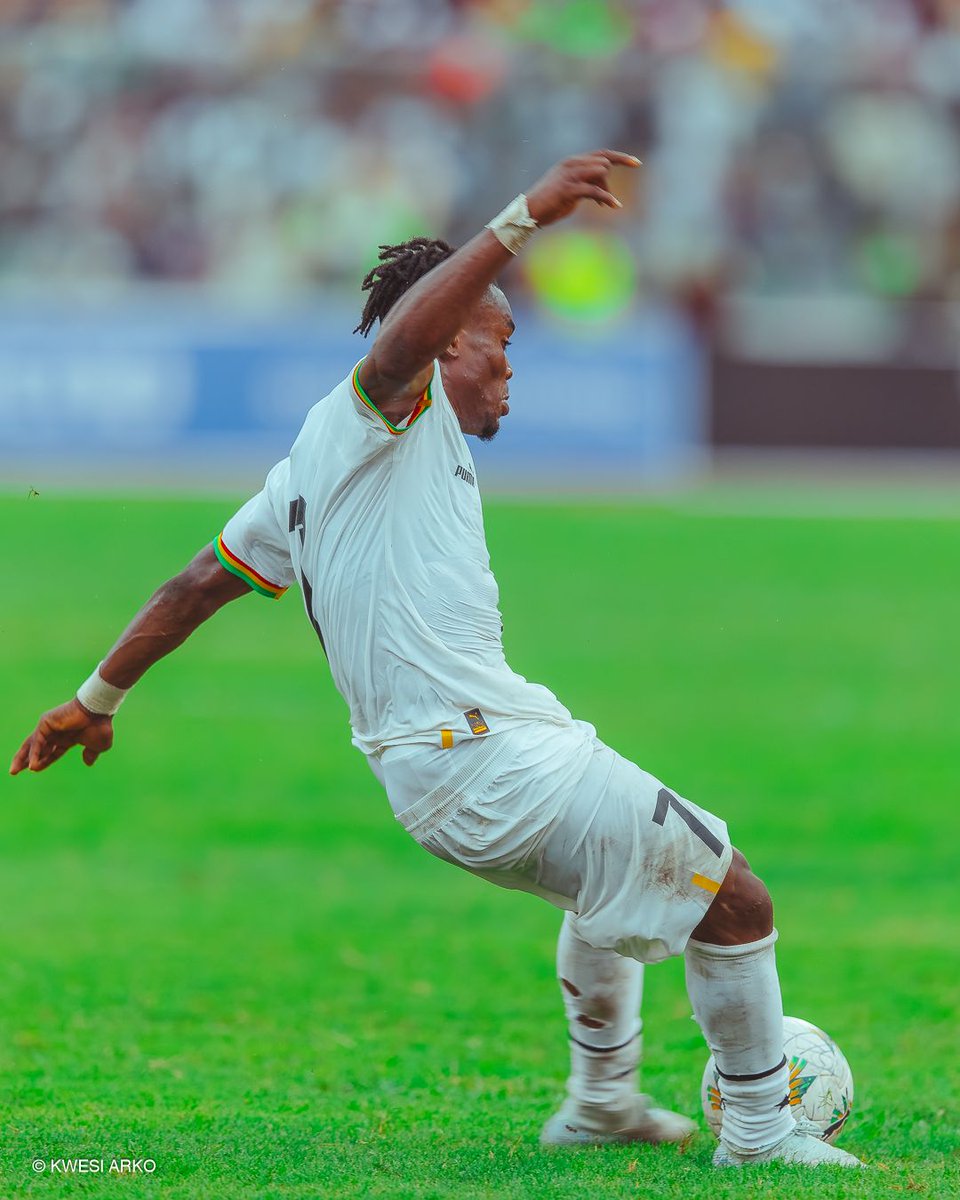 kwesiarko's tweet photo. Abdul Fatawu 🆚 Angola #kwesiarkoshotit #AFCON2025Q https://t.co/Z9hruJngld