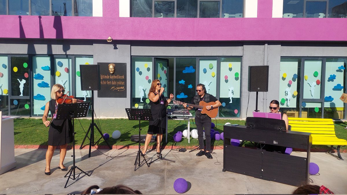 Narlıdere Uğur Okulları'nda ilk zil çaldı. 2024-2025 Eğitim Öğretim yılı hepimize başarılar getirsin 💫
Hoş geldiniz çocuklar 🥰🥰
#uğurluolmak💜