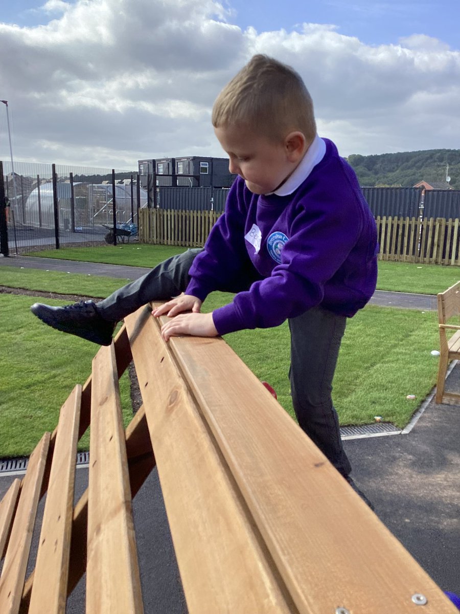 Reception have had a fabulous first day today enjoying our outdoor play area and exploring the different learning opportunities We have been super impressed by the children’s resilience and how well they all settled.