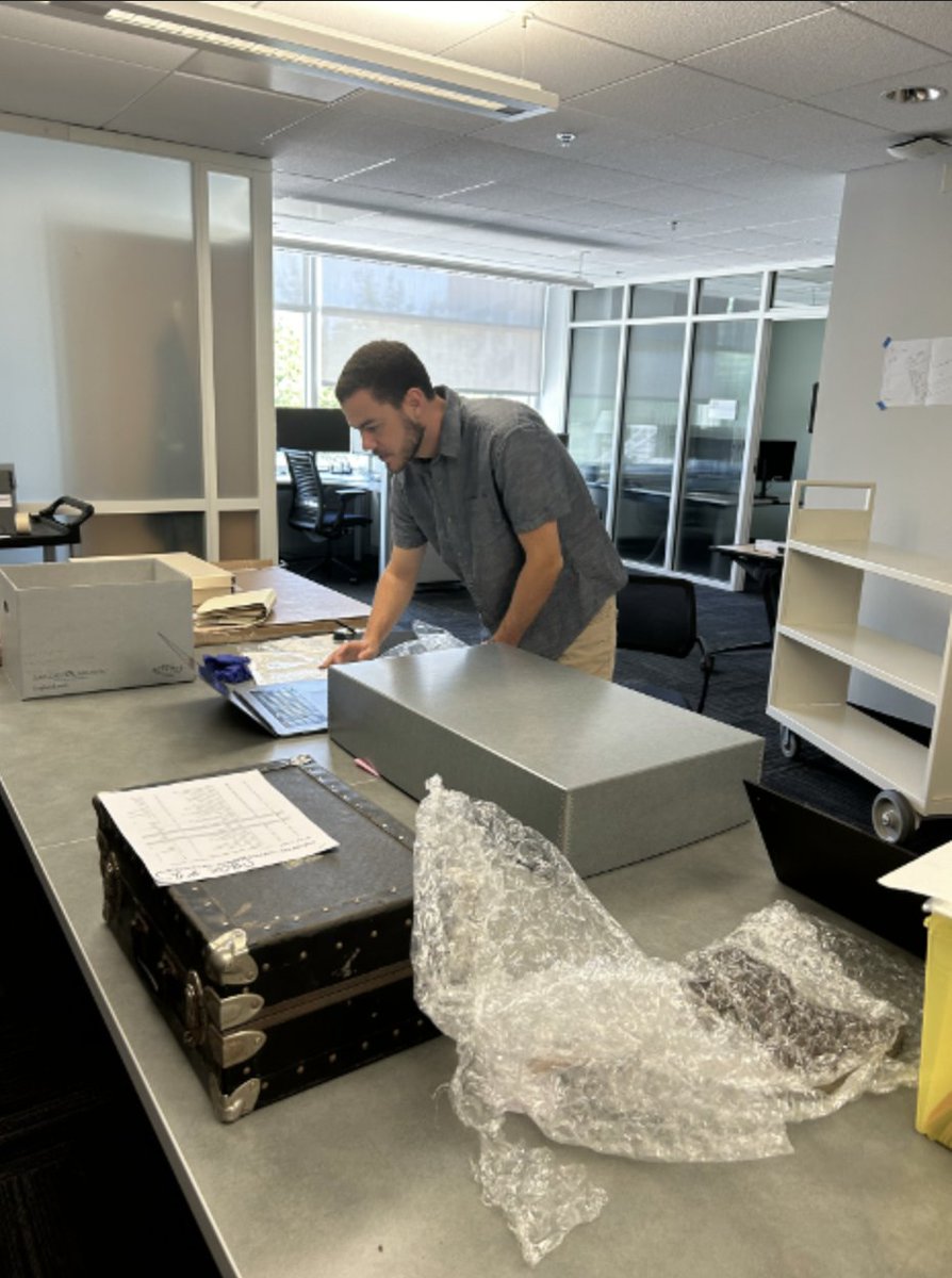 ucmercedlib's tweet image. Tyler McGurk, a Merced native currently pursuing a Master's degree in Library and Information Science, learned fundamental skills and strategies as an intern in the Library's Archives &amp;amp; Special Collections this summer. brnw.ch/21wMv6o

#UCMercedLibrary #MLIS