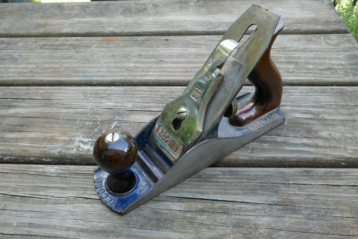 woodworkingques's tweet photo. Record Stay Set Planes and Restoring a Hand Plane Knob – Part 1: As a collector and restorer of numerous bench planes, all stemming from the classic Stanley Bailey design, I can confidently say that the two components most prone to breakage or damage… https://t.co/9zTU4IerNL https://t.co/StJVDRoWZL