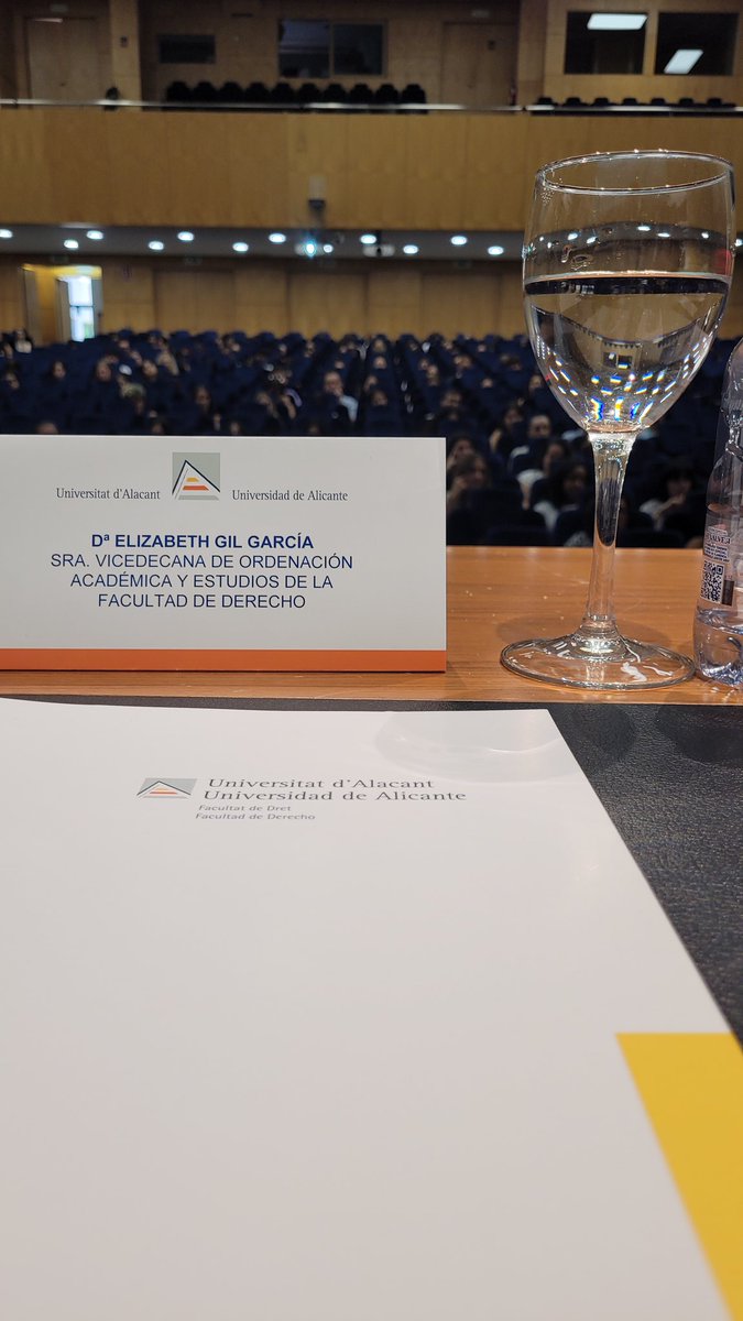 Elizabeth (@_elizabethgil) on Twitter photo 👩🏼🎓🧑🏾🏫 Esta mañana hemos celebrado en <a href="/Derecho_UA/">Facultat de Dret de la UA - Facultad Derecho UA</a> la Jornada de Bienvenida al alumnado de nuevo ingreso. Empezamos nuevo curso con ilusiones renovadas en <a href="/UA_Universidad/">Universidad de Alicante UA</a> 👩🏼🎓🧑🏾🏫 Esta mañana hemos celebrado en <a href="/Derecho_UA/">Facultat de Dret de la UA - Facultad Derecho UA</a> la Jornada de Bienvenida al alumnado de nuevo ingreso. Empezamos nuevo curso con ilusiones renovadas en <a href="/UA_Universidad/">Universidad de Alicante UA</a>