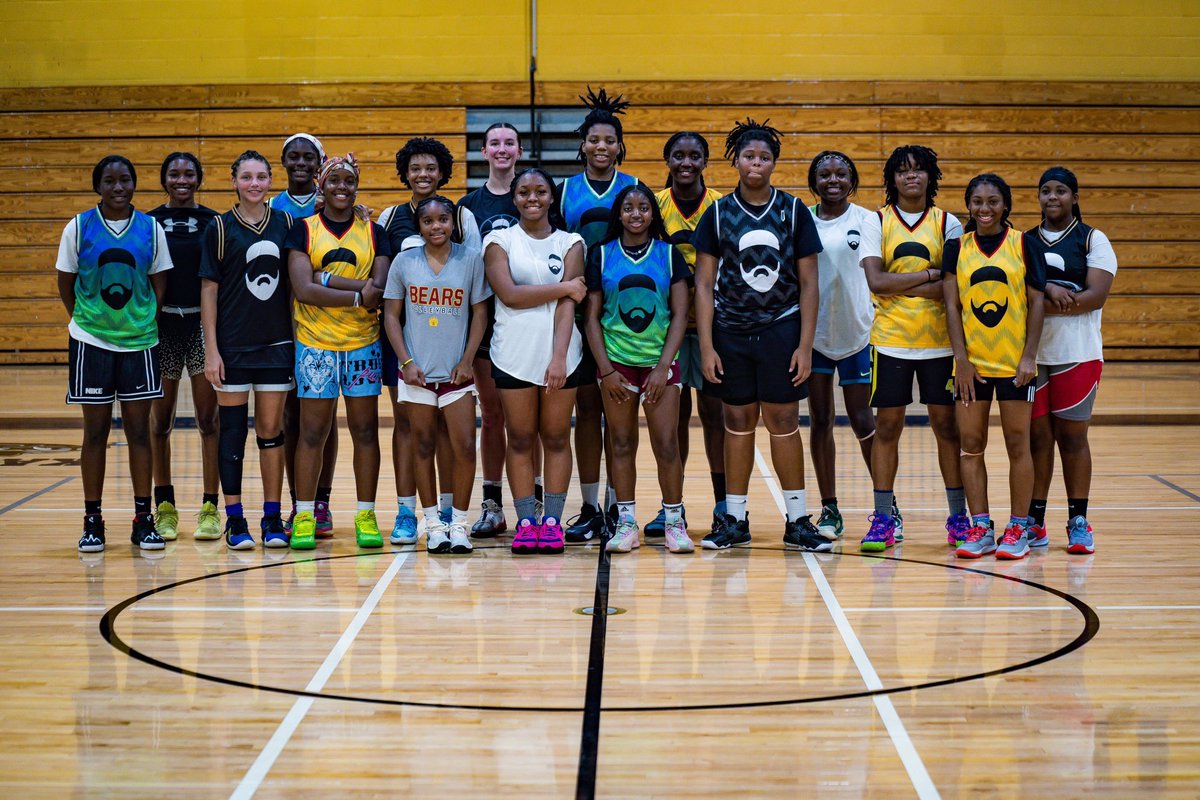 Thanks <a href="/LuckyLefty_5/">Mike Holloway II</a> for the great 4/5 camp. 
Slowly getting back at it but hope to come to the next one! <a href="/rrknightsgbb/">River Ridge Girls Basketball</a> <a href="/SoutheastAStars/">Southeast All Stars</a> @bclayconsulting <a href="/VitalitySportsM/">Vitality Sports Media, LLC</a>