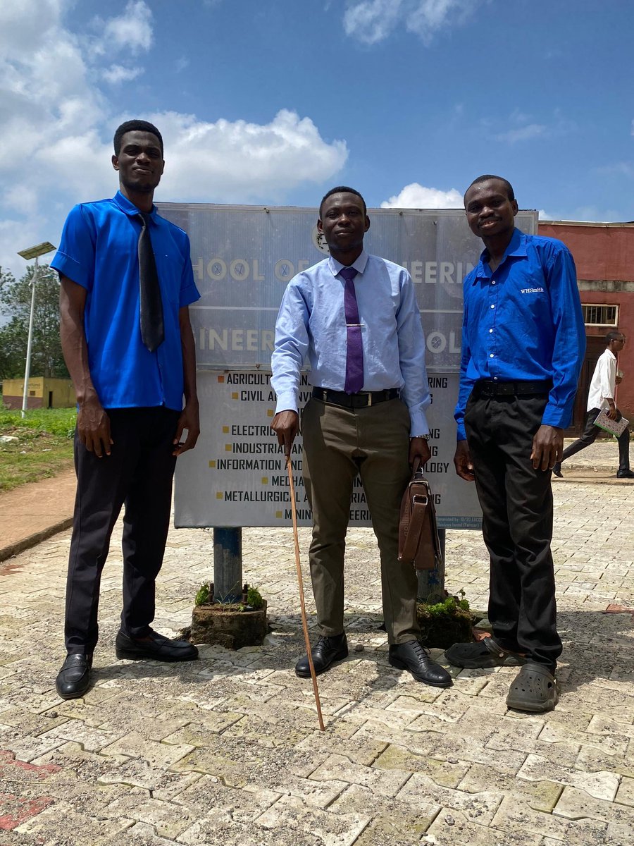 EOnibata's tweet image. I have beautiful students 😄 

#back2school
#fybweek