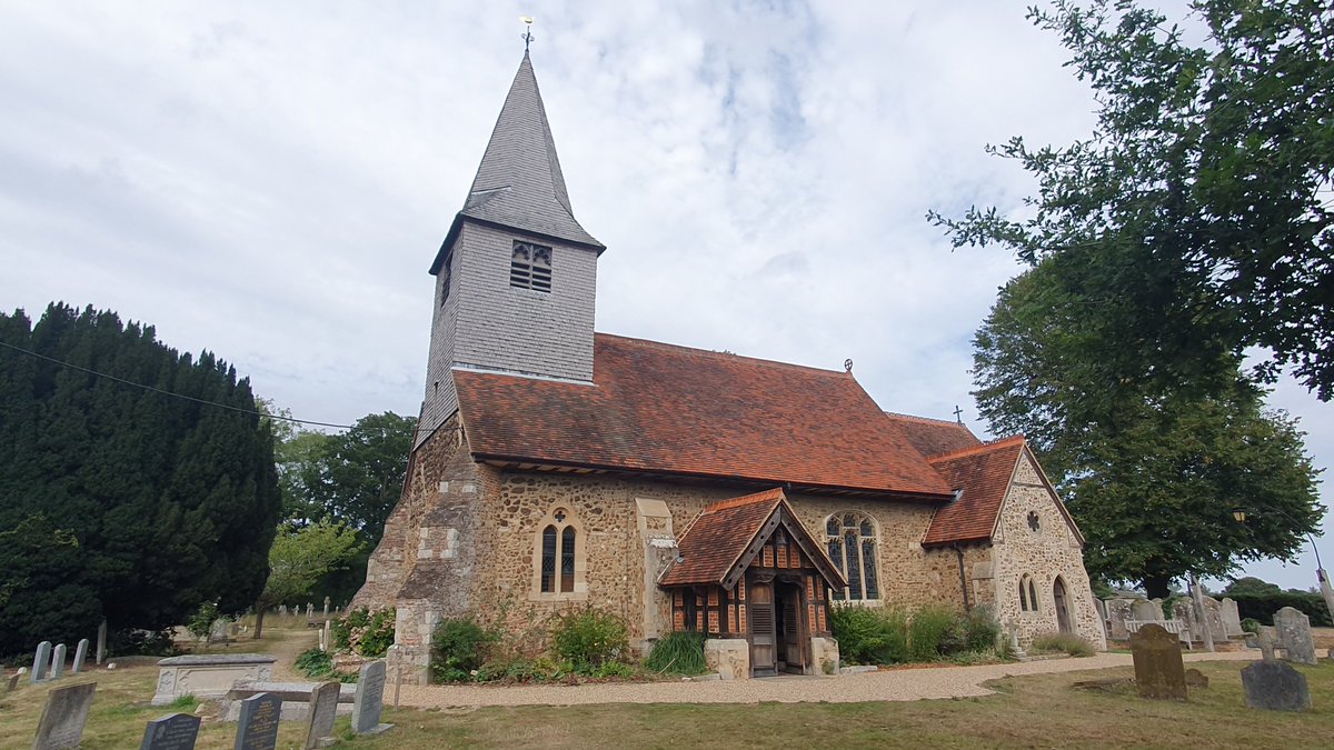 The  M2F course at Great Totham, with David Sparling,  began with  an overview of the work of ART; its objectives and methodologies. David  explained how the day’s module fitted into a programme of teaching  and assessment. Read more... bellringing.org/2024/09/07/m2f… #ARTM2F