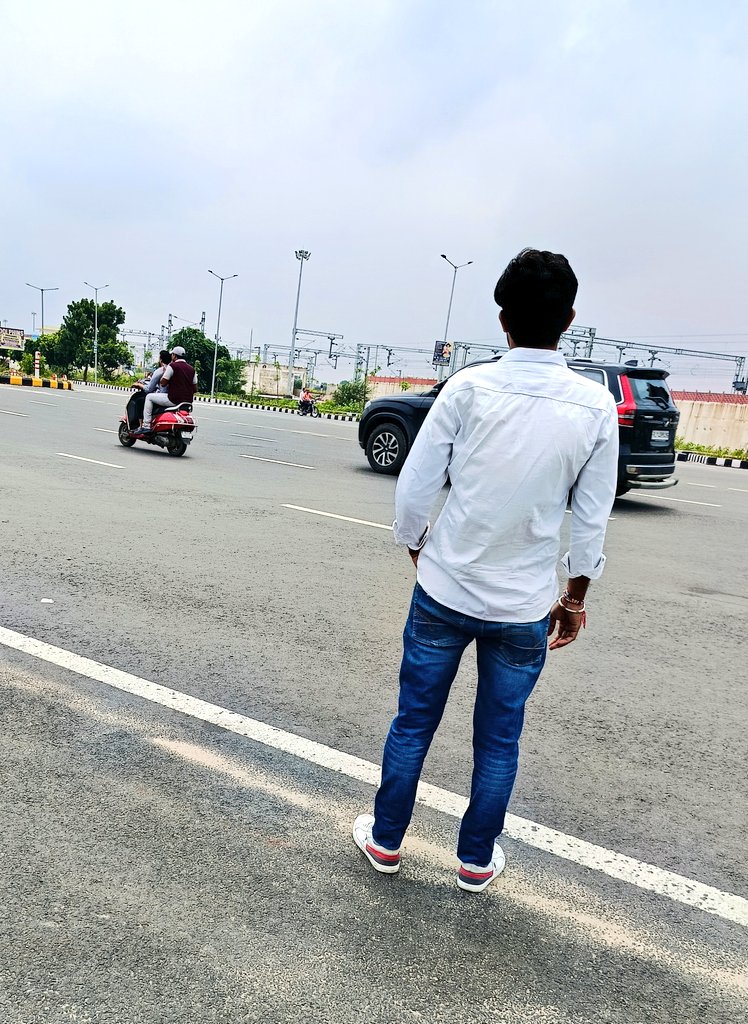 Avimeena0786's tweet photo. मेरे रास्ते की रुकावटें मेरे जोश को बढ़ाती हैं, मैं हार मानने वालों में से नहीं। 🚧🔥 https://t.co/SY6Eid9LCt
