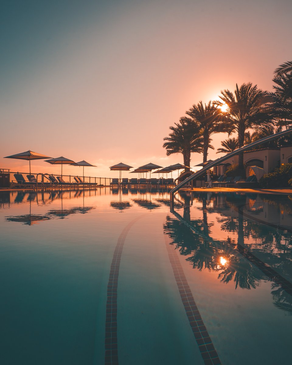Lounge poolside and escape this heat 🌅
.
.
.
<a href="/eric_scire/">eric scire </a>
