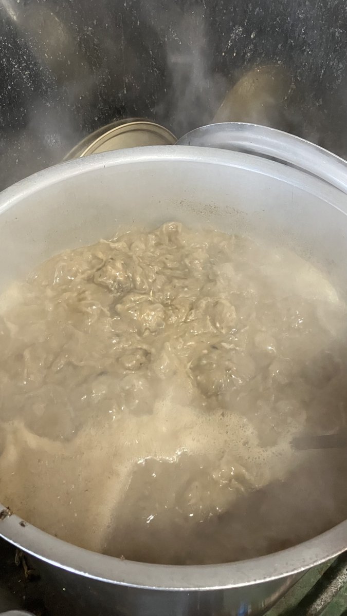 XrZeuzK9cJWdH36's tweet photo. 9/10こんにちは
いい感じにさんまのスープ炊いてます。
本日も11時から営業です。
宜しくお願いします。
#さんま煮干しそば高倉
昼営業11時から15時
夜営業18時から21時
#弘前ラーメン
#スパイスカレー
#餃子
#woltjapan
#イカ二代目
#つけ麺
#朝ラー
#背脂醤油
#カレーラーメン
#みそらーめん https://t.co/YU0jYKqWhR