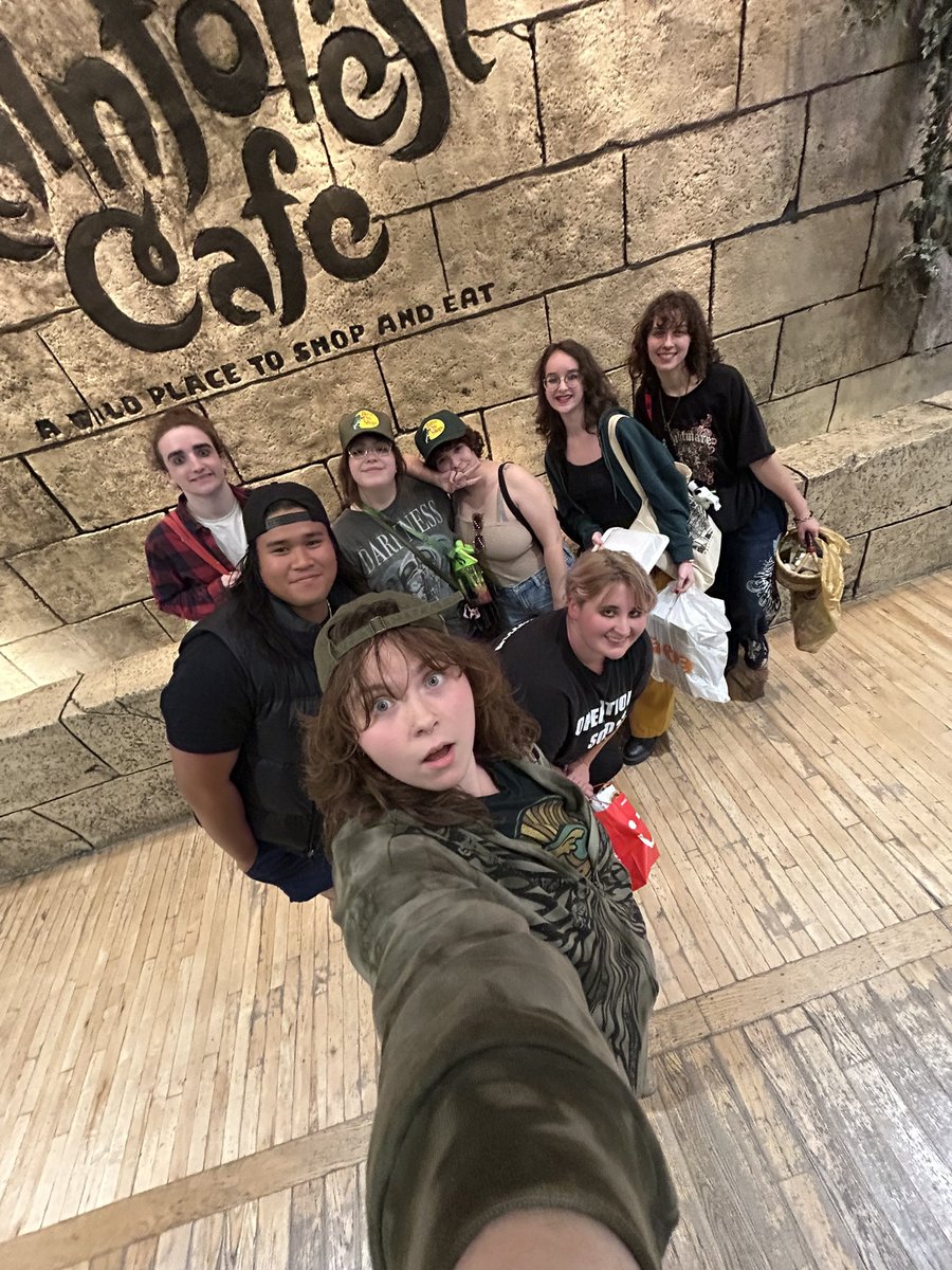 fooltrain's tweet image. this was the coolest thing that’s ever happened to me i’m so lucky to know these people