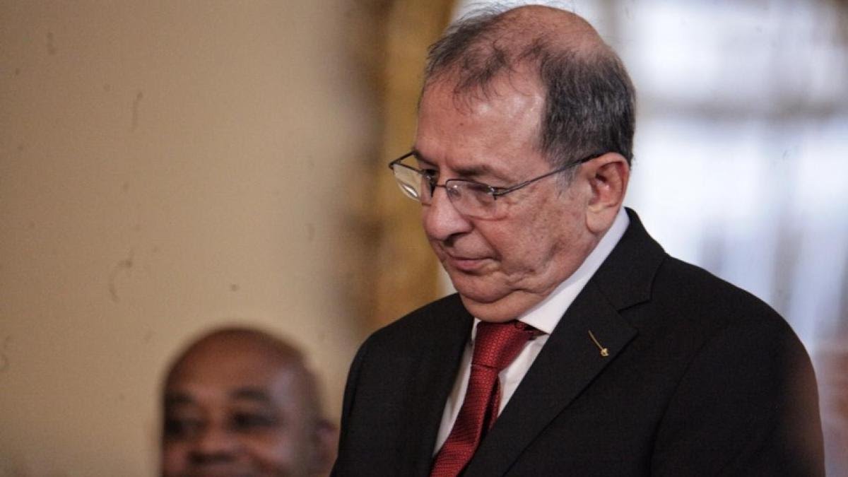🤔🤔🤔👁️👁️👁️ vice canciller colombiano  Jorge Rojas Rodríguez 
Otro PELIGRO  para que los Dictadores se  Perpetúen  en el PODER. Las Mafias Narco extranjeras ALIADAS. Tranqui Colombia que este individuo saldrá 
Pronto de  su pedestal 👁️