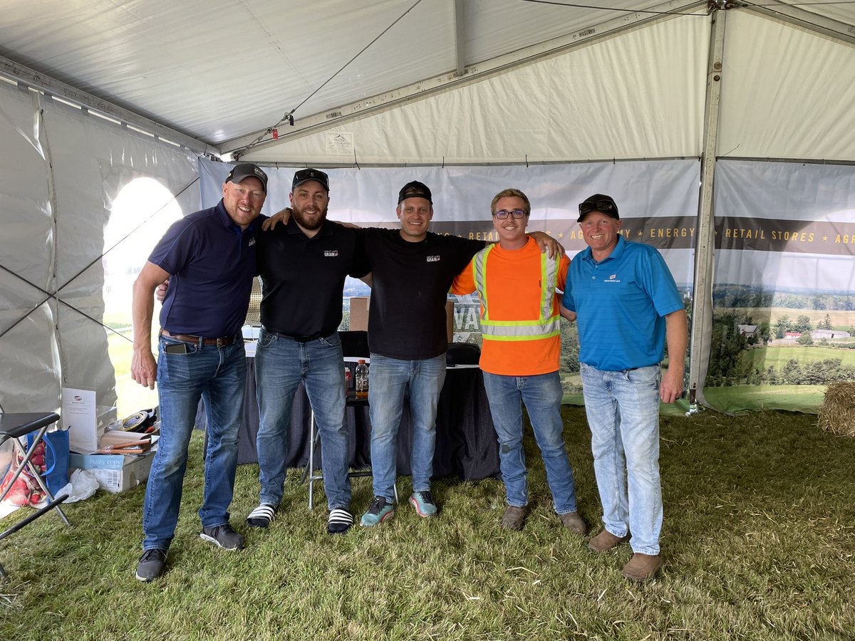 Central_ON_FS's tweet photo. Are you ready for it?! The @outdoorfarmshow FS Co-operatives booth is set up and ready to receive your company from tomorrow through to Thursday! #agronomyenergygrain #fscooperatives #COFS #FSProud https://t.co/iQIcu2Af84