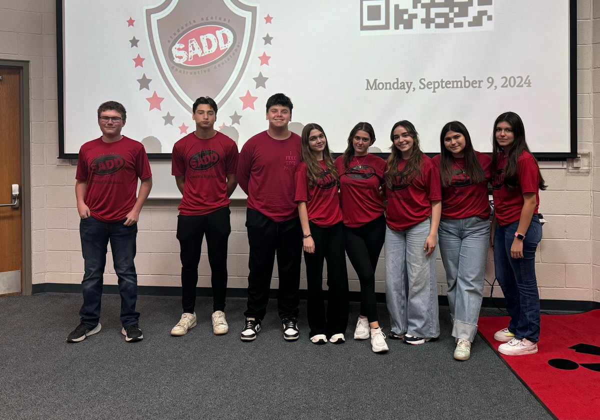 Meet this years Officers!! Our 1st general meeting was a success! You can still sign up in Rm 300 or 301. Deadline Oct. 1st.