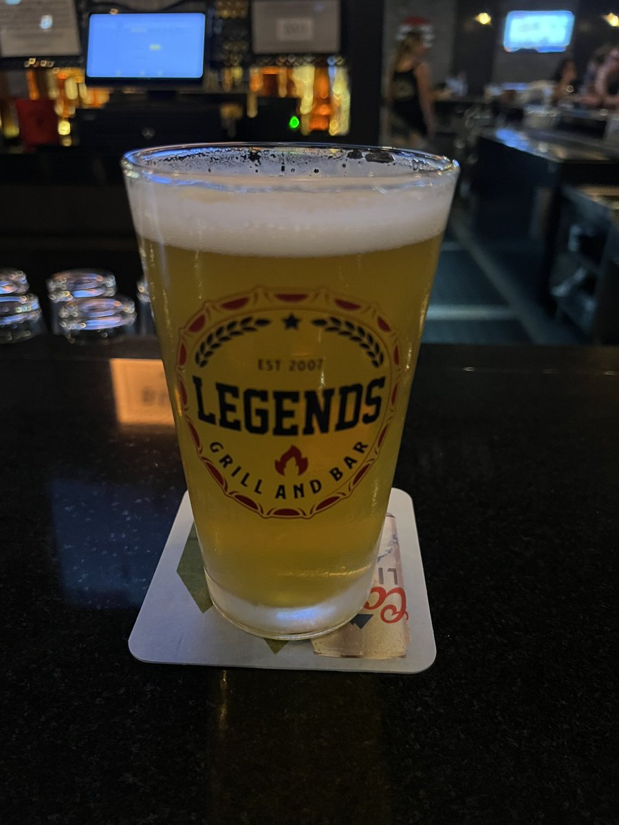 heelgemini's tweet image. Just got to an undisclosed location and found out they have #DirectTV 🤬🤬🤬