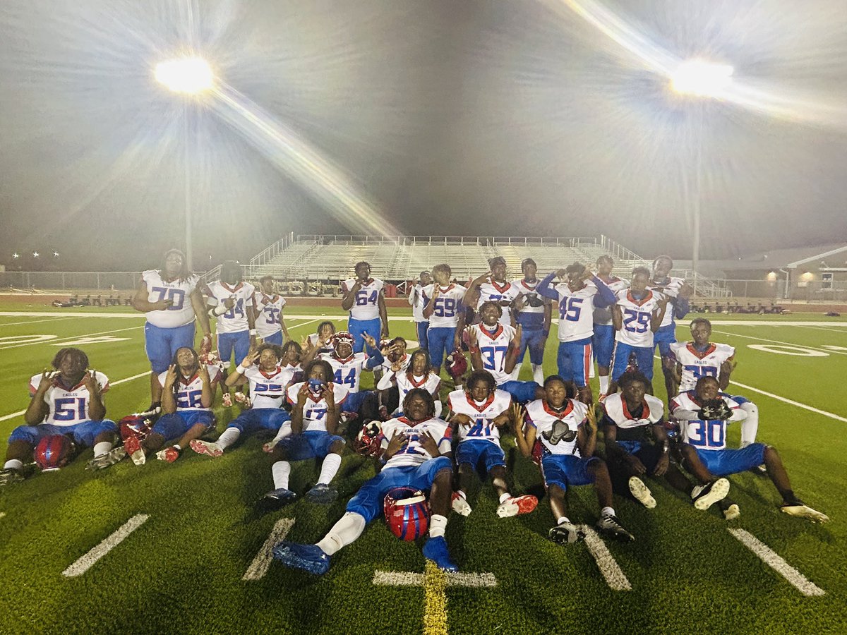 George Bates (@coachbates7) on Twitter photo Cp🏈: Congrats to Our Look Team with another big win tonight! Congrats! Now enjoy this hour ride home! <a href="/EaglesCphs/">CPHSFootball</a>
🔴CP~NOT~me🔵
#WingsUp Cp🏈: Congrats to Our Look Team with another big win tonight! Congrats! Now enjoy this hour ride home! <a href="/EaglesCphs/">CPHSFootball</a>
🔴CP~NOT~me🔵
#WingsUp