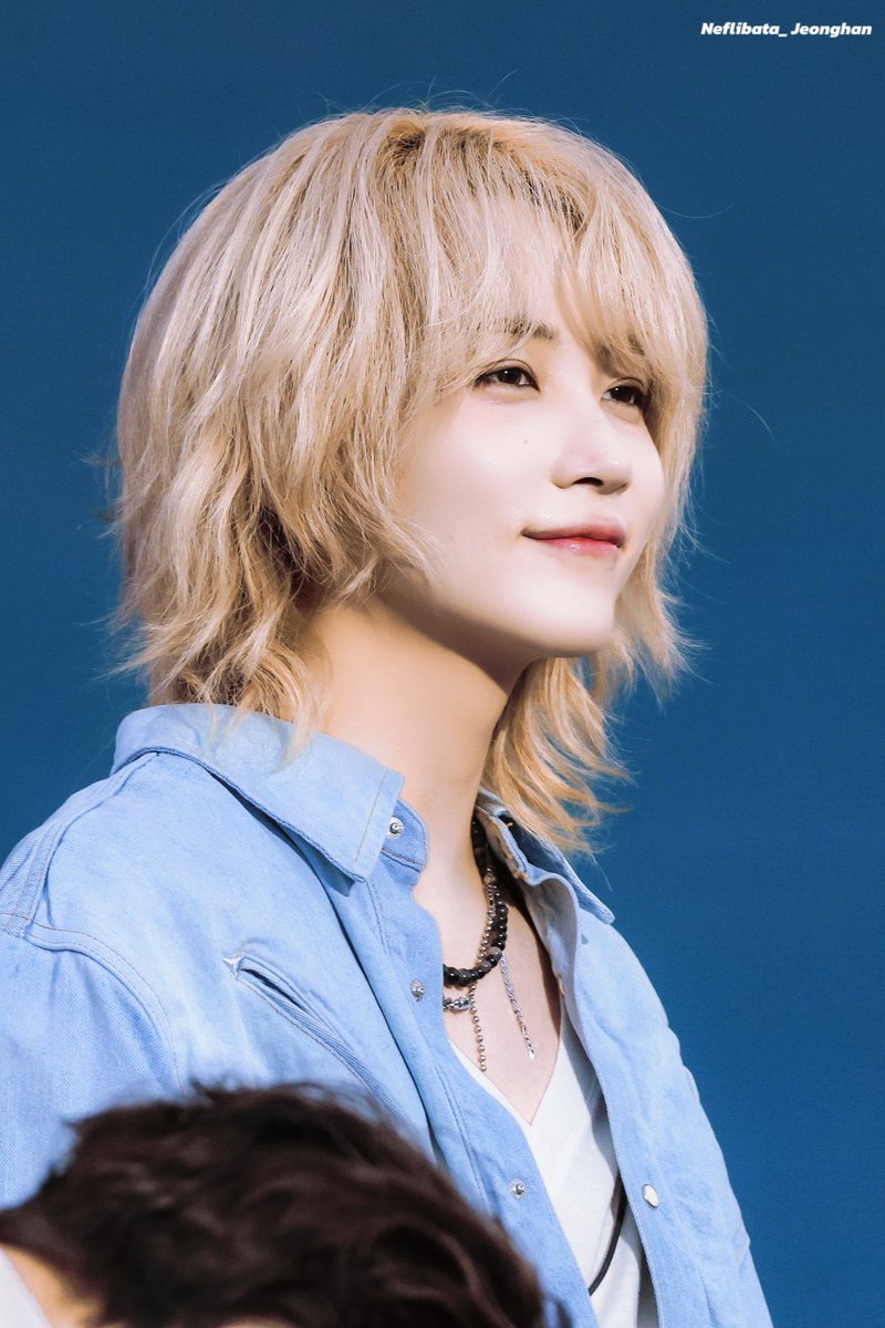 imo__namakemono's tweet photo. こんなに儚いジョンハンさんが兵役行くとかよくわかんない(よくわかんない)し
多分天界に帰省するだけだよ。遅めのお盆休み的な https://t.co/v2Uj3NAbZm