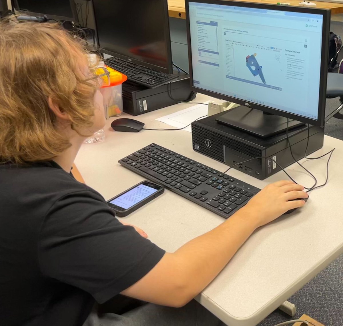 New school year, new off-season, new students, new "week in" series!  This week in CAD:  CAD has begun training new members who are familiarizing themselves with Onshape and the basics of Computer-Aided Design. (Pictured: Everett Stratton)

Welcome to our new members!