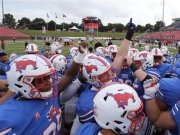 Julio Gonzales Jr. (@jgonzalesjr10) on Twitter photo Visitor Reactions: The SMU Mustangs dropped a tough one l to BYU 18-15 on Friday night. Here are the reactions from some of the recruits in attendance.
#PonyUp #PonyUpDallas
<a href="/realz4y/">Isaiah Haynes</a>
smu.rivals.com/news/visitor-r… Visitor Reactions: The SMU Mustangs dropped a tough one l to BYU 18-15 on Friday night. Here are the reactions from some of the recruits in attendance.
#PonyUp #PonyUpDallas
<a href="/realz4y/">Isaiah Haynes</a>
smu.rivals.com/news/visitor-r…