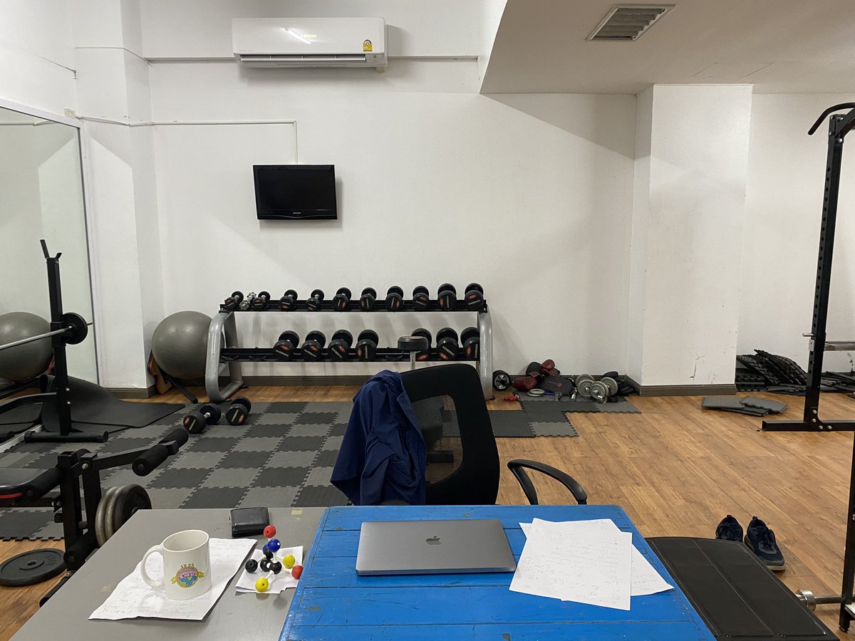 CreationMythBit's tweet image. Not sure if I have the world’s best, or worst office conceivable