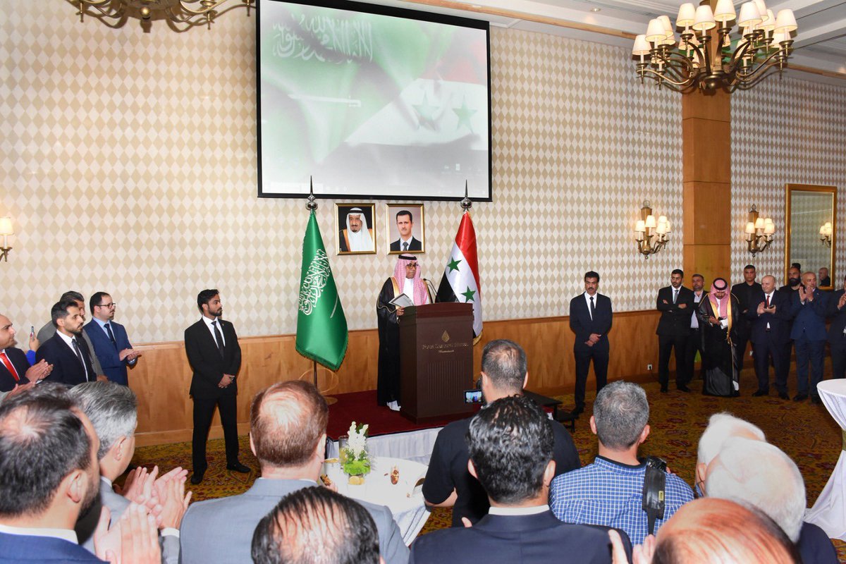 ksaembsy's tweet photo. أقامت السفارة احتفالاً بمناسبة إعادة افتتاح أعمالها في دمشق بحضور عددٍ من المسؤولين في الحكومة السورية وأعضاء السلك الدبلوماسي المعتمدين وجمع من الوجهاء والمثقفين https://t.co/2Fs9dgwQOF