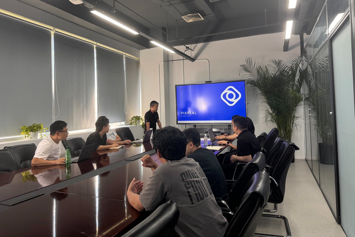 Pixrealled's tweet image. Internal training session underway at PIXREAL! Staying updated is crucial in our fast-paced LED industry. Together, we’re building a brighter future for our clients and the industry! 
#Pixreal #TeamTraining #LEDTechnology #ContinuousLearning #Innovation