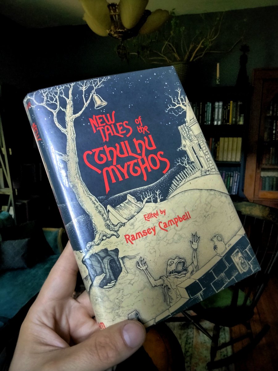 Weird_Friction's tweet image. "New Tales of the Cthulhu Mythos" edited by Ramsey Campbell, published by Arkham House in 1980. 
In 1969, Arkham House published "Tales of the Cthulhu Mythos", the first H.P. Lovecraft tribute anthology. This is the sequel anthology released about a decade later.
1/2