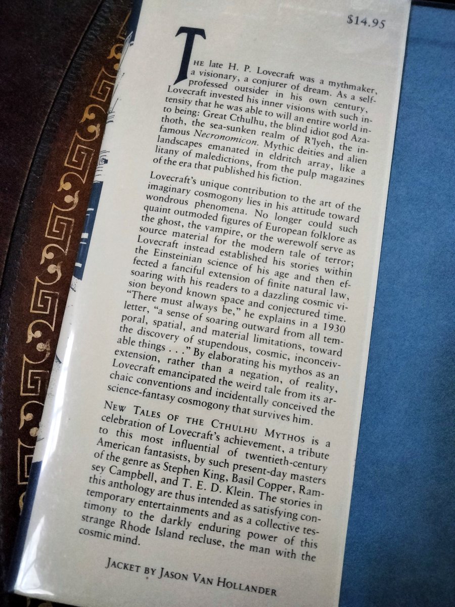 Weird_Friction's tweet image. "New Tales of the Cthulhu Mythos" edited by Ramsey Campbell, published by Arkham House in 1980. 
In 1969, Arkham House published "Tales of the Cthulhu Mythos", the first H.P. Lovecraft tribute anthology. This is the sequel anthology released about a decade later.
1/2