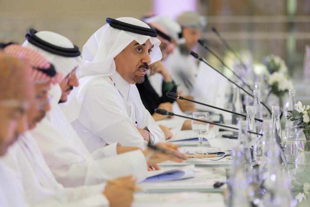 (( شاهد.. كيف ساهم "الشريف" 
في تسجيل جامعة حائل عالميًا ))

عنوان نشر في صحيفة سبق والذي هو بلا شك بعد توفيق الله له ودعم وتوجيهات القيادة الرشيدة سددها الله .

وهي مقالة وفاء عن حميد الشيم ورفيع القيم 
ابن الوطن البار الإداري المحنك والأكاديمي الأميز 
سعادة الدكتور راشد بن مسلط
