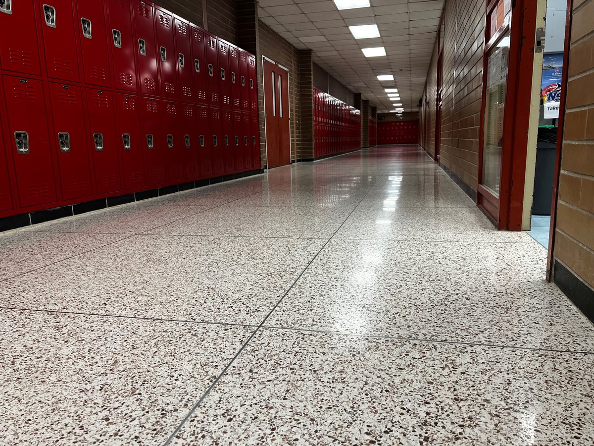 MalishCorp's tweet photo. You can determine the composition of your terrazzo floors by examining the grids. If your terrazzo has curved grids or grids spaced 15 to 20 feet apart, it's likely epoxy-based. Otherwise, it's cementitious terrazzo.
#malishmonday #terrazzo #terrazzopolishing #floormaintance https://t.co/Exn7LdhFhT