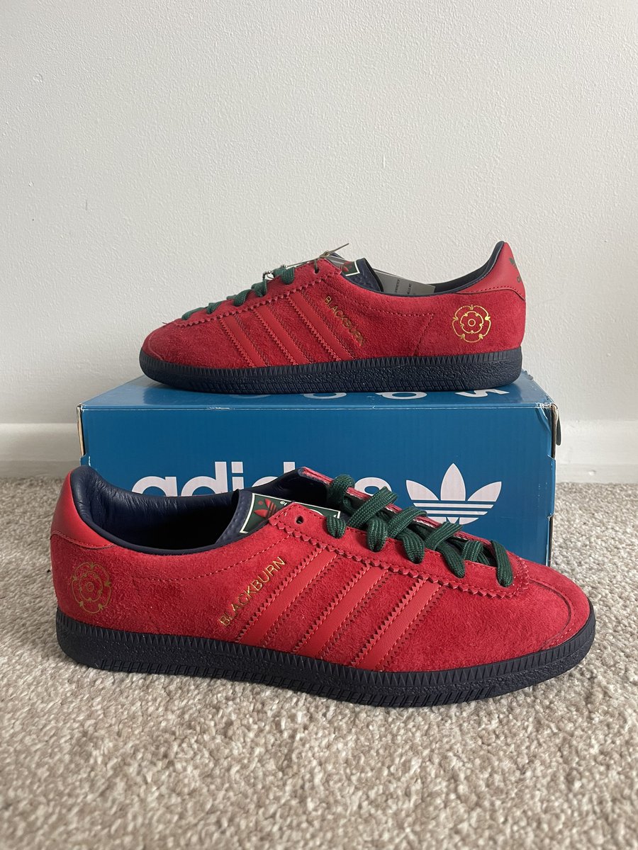what_ella_saw_'s tweet photo. Blackburn Spezials
#Adidasspezials #Blackburn #Ewood #Threestripes https://t.co/vRKbUh1wHD