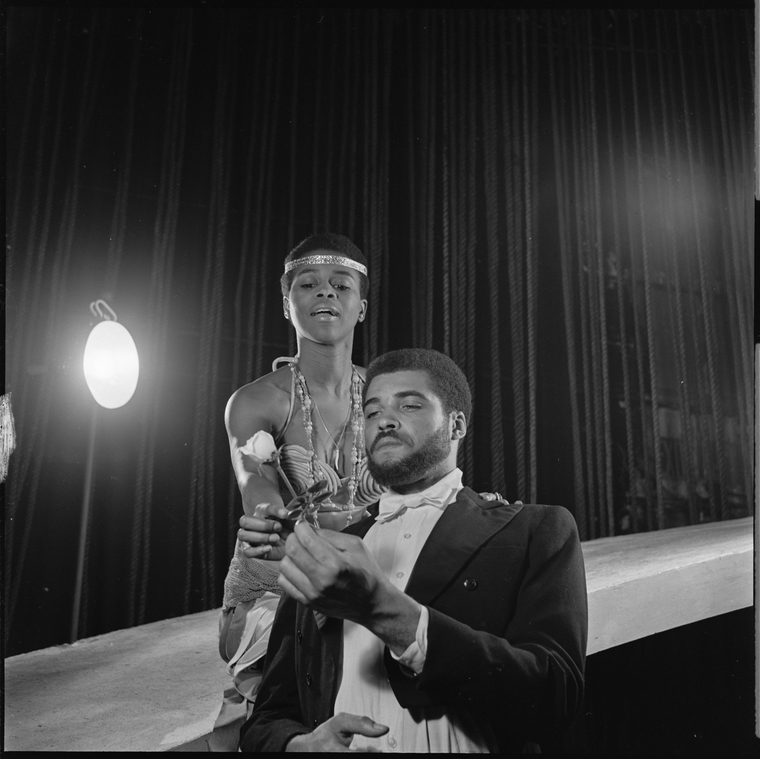 niaspeaksall's tweet image. Friends together again❤️🕊️