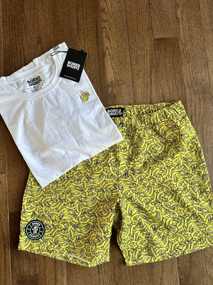 So pumped for my new <a href="/boredshortsXYZ/">Bored Shorts™️</a>!

Premium quality. Awesome presentation and a hand written note!

Thanks <a href="/ChrisJourdan/">Captain Zwingli 🍌🎙️</a>
