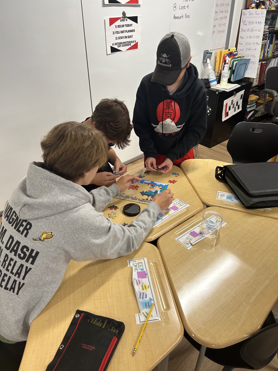 Station Middle School tweet media