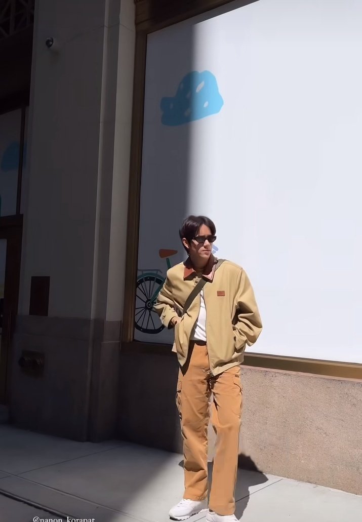 I'm waiting for Nanon and Coach

Nanon IN NYC
#CoachNY #mynanmeisnanon
,<a href="/Coach/">Coach</a> <a href="/mynameisnanon/">NANON</a>