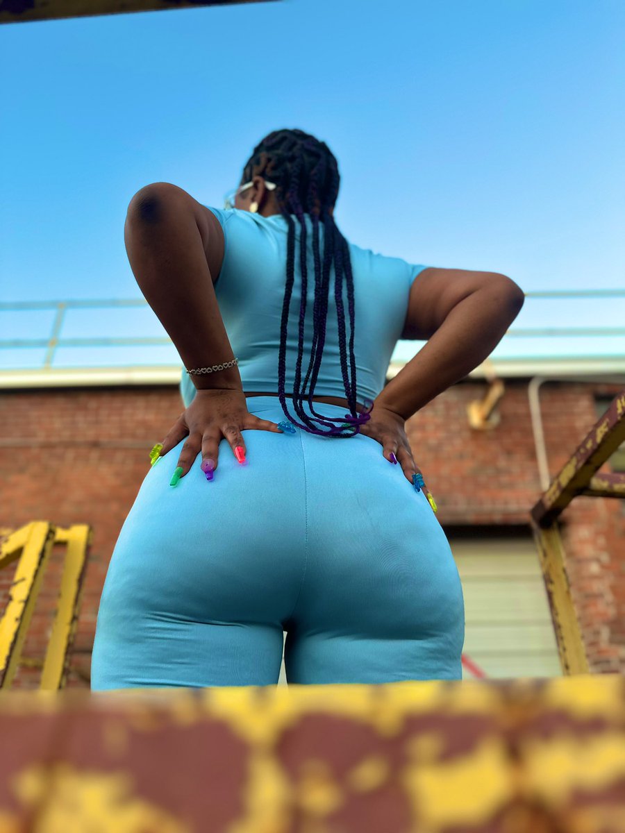 AutomaticQueen's tweet image. 🩵