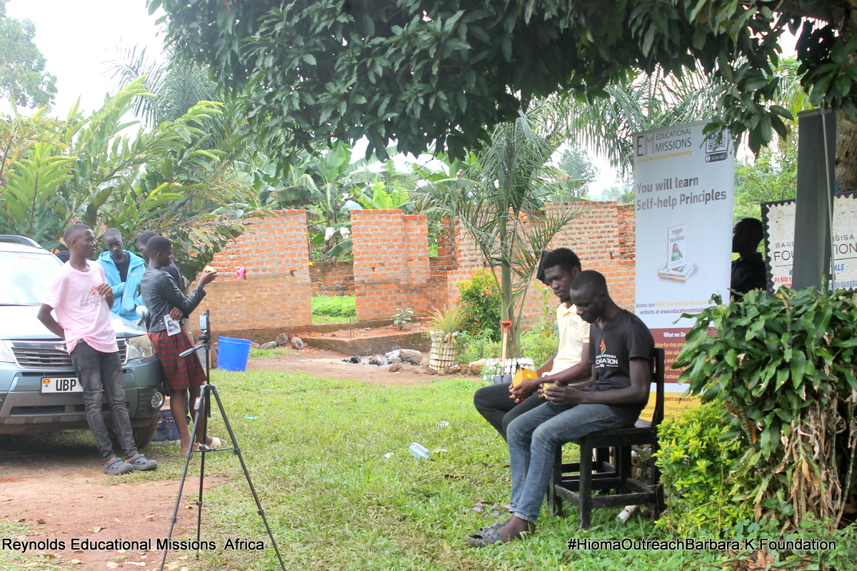 Educational_Mis's tweet image. On Sunday morning, Sept 1st, 2024, the Educational Missions Africa team returned to Kidaiko Village for the final activities of the outreach. These included attending church, training trainers, and sharing feedback from attendees of the LOGIC DIE sessions. educationalmissions.org