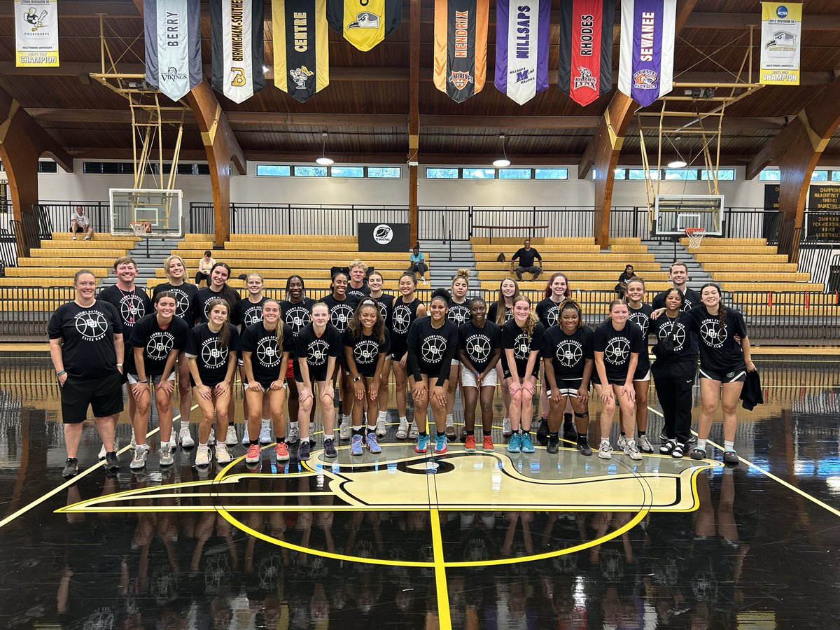 We had an amazing group of campers at our  Elite Camp this past Saturday! Really enjoyed getting to meet each one of them! Thank you to everyone that helped put it together and that helped out. Can’t wait until next year! #StayStormy