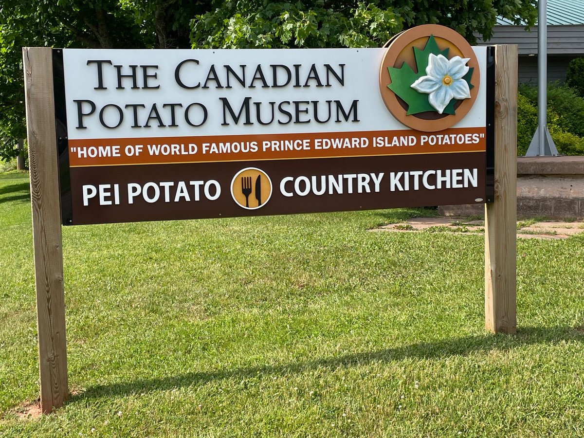 InterpDesign's tweet image. Sites miss the opportunity to have an interpretive presence integrated with their food &amp;amp; beverage operation.  Reinforce your goals &amp;amp; make your visitor experience more engaging. Advocate for this interpretive addition. Enjoy our recent free blogpost Potato Mash-Up — EID Coaching