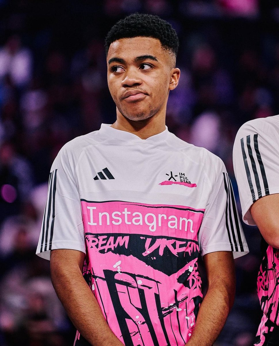 La Dictature. tweet media