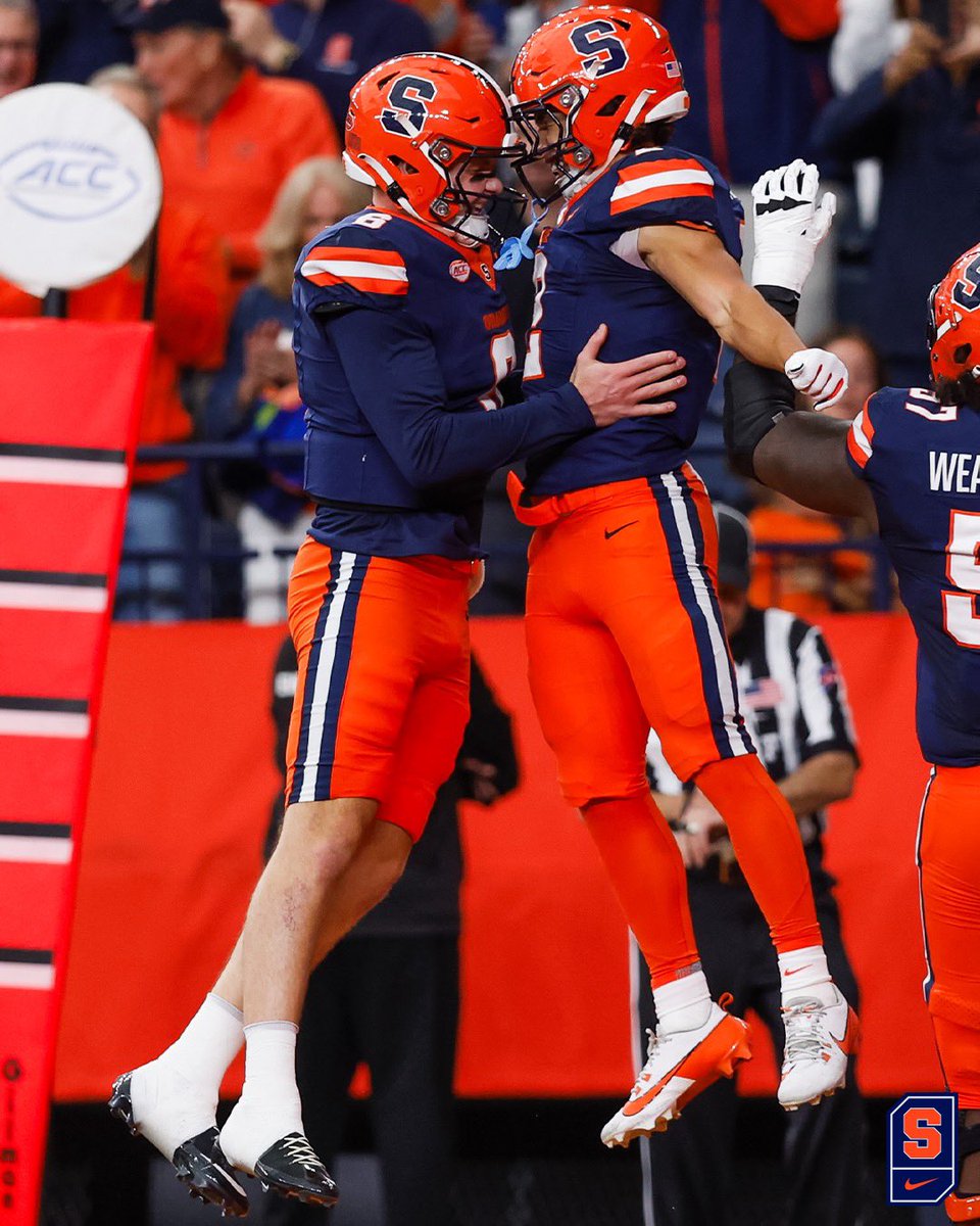 CFBKings's tweet photo. The most underrated team in College Football through the first two weeks:

Syracuse 🍊

QB Kyle McCord:
• T-1st in the FBS in pass TDs (8)
• 3rd in the FBS in pass yds (735)

WR Trebor Pena:
• T-1st in the FBS in rec TDs (4)

DE Fadil Diggs:
• T-1st in the FBS in TFLs (6) https://t.co/XcJGskJSwM