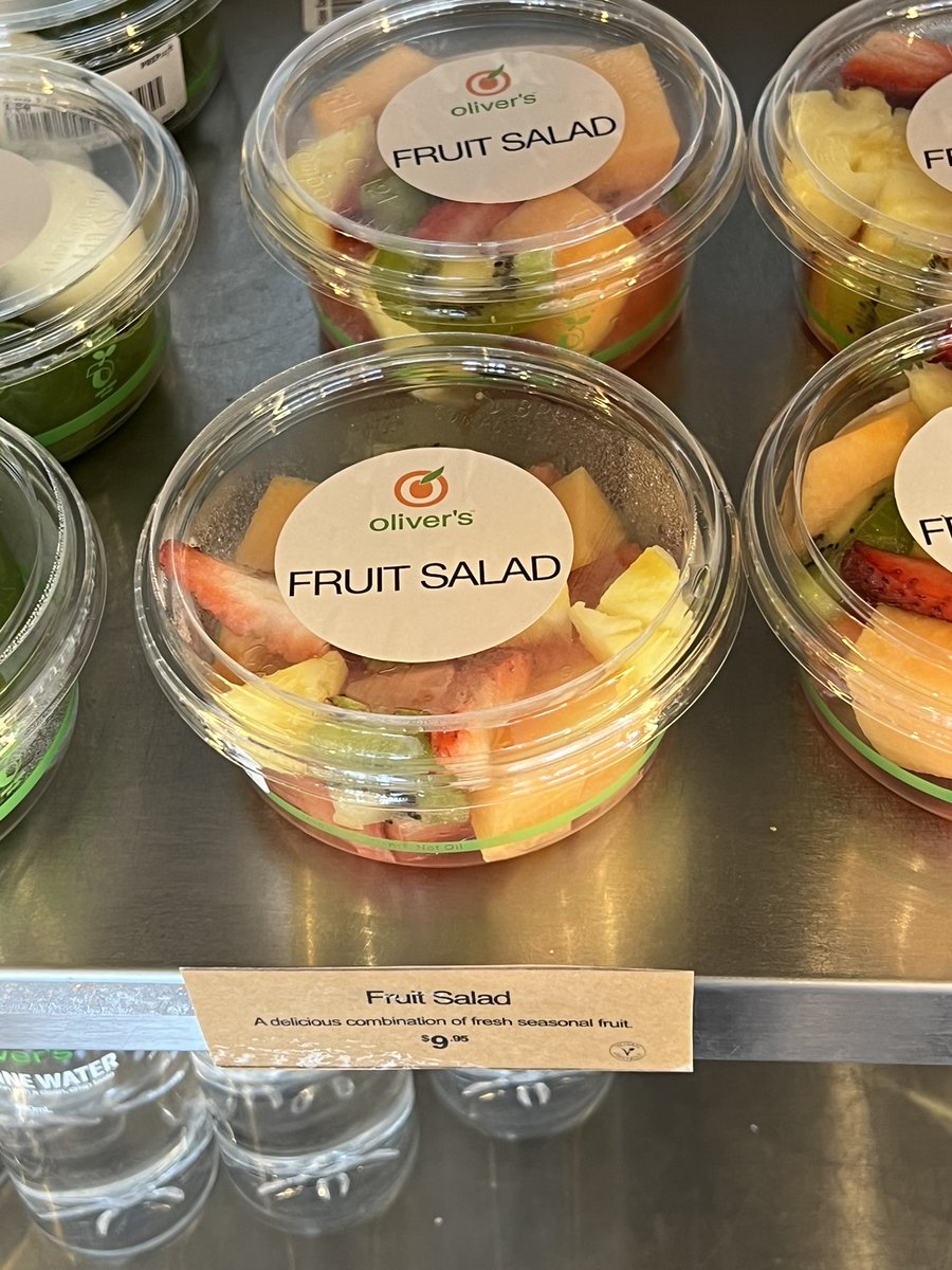 Spoon_Wiggle's tweet photo. Fruit Salad

It's expensive https://t.co/6BJO5QV3Yp