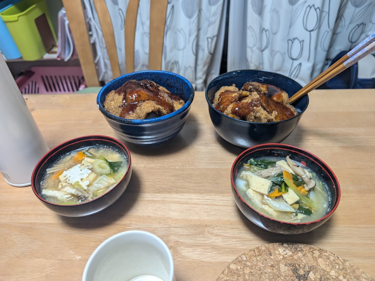 yatz82's tweet photo. なるほど確かに調理はあっという間だった
#ヨシケイ https://t.co/H2mp9cA669