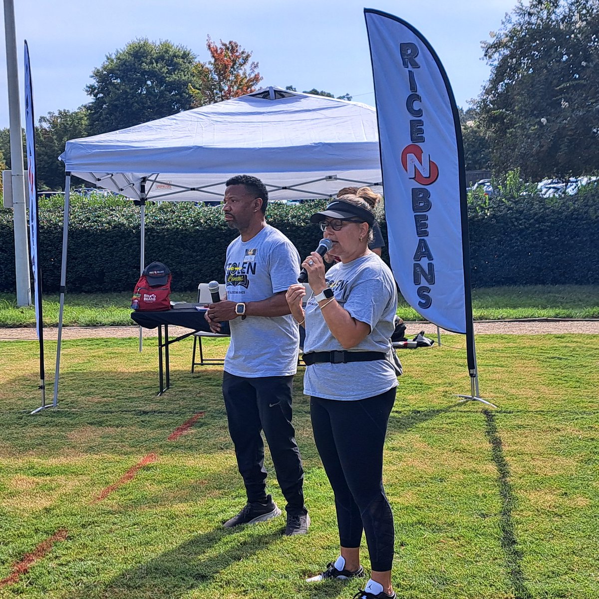 Thank you <a href="/JustJacinda/">Jacinda Jacobs</a>  <a href="/flytyonair/">Fly Ty</a> <a href="/StolenLunches/">Stolen Lunches</a> for being a huge Blessing to the community!!