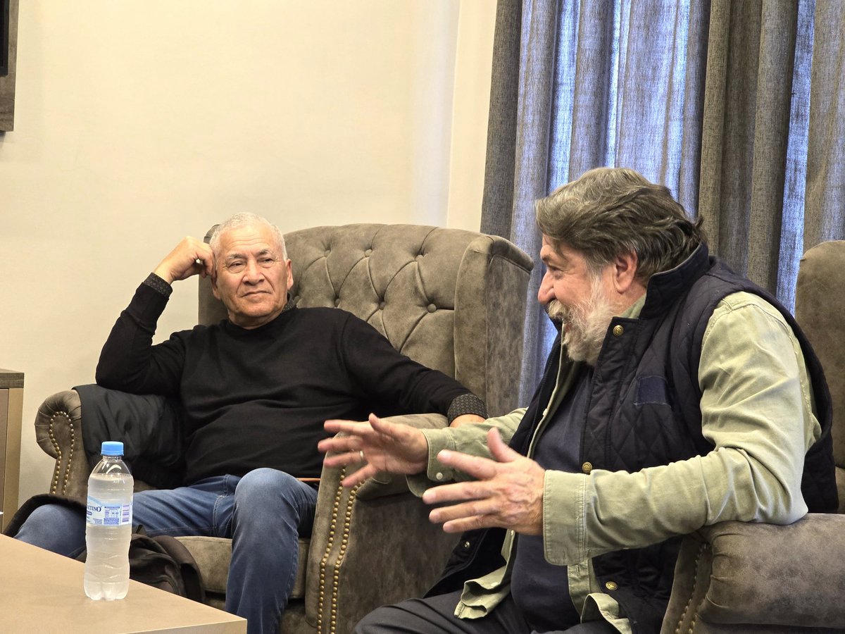 Dirigentes de la CTA y Unidad Popular se reunieron con el presidente de San Lorenzo Marcelo Moretti, en el marco de la Campaña contra el DNU. 

Coincidieron en la necesidad de evitar la transformación de los clubes en sociedades anónimas, normativa que forma parte del DNU70/23.