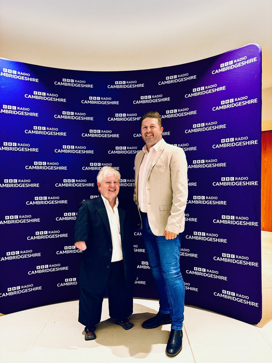 Another great evening at the <a href="/BBCCambs/">BBC Cambridgeshire</a> #MakeADifference awards. Well done to everyone involved and and all the amazing people doing amazing things. It was great to catch up with Amir <a href="/dottymcl/">Dotty McLeod</a> <a href="/suedougan/">Sue Dougan</a> <a href="/JohnWillisP2I/">John Willis</a> and @heathernoble too