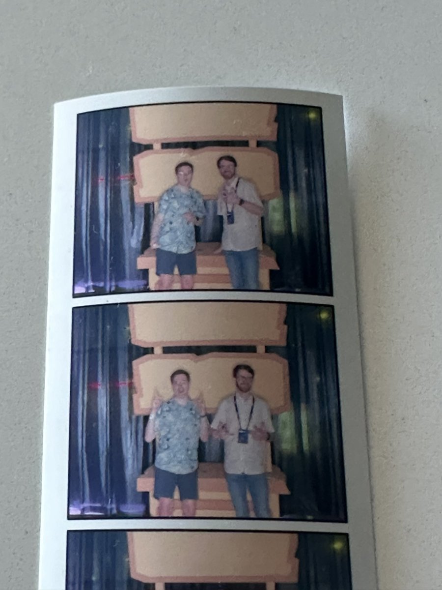 danielh_roblox's tweet image. while dislocating my knee was not my plan, i had a super fun time at my first RDC and chateau!! so glad to have gotten to meet so many of you that are creating awesome things!! 

let’s keep the hype going! add me on roblox: danielh253 or discord: greatpacificoctopus #RDC24