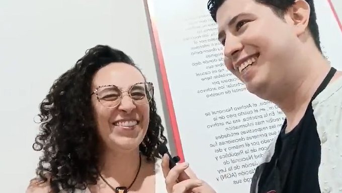 Fotazas de mi entrevista con @VaronVillamizar Les recomiendo sus poemas que lo pueden adquirir por medio<a class="tags" target="_blank" title="On Twitter" href="/?out=eyJ0eXAiOiJKV1QiLCJhbGciOiJIUzUxMiJ9.eyJpYXQiOjE3MjYwNDE3MTYsImlzcyI6InR3cG9ybnN0YXJzLmNvbSIsIm5iZiI6MTcyNjA0MTcxNiwiZXhwIjoxNzU3NTc3NzE2LCJyZWRpcmVjdF91cmwiOiJodHRwczovL3R3aXR0ZXIuY29tL1Zhcm9uVmlsbGFtaXphciJ9.yqvc8r8SA7pNRIBNWbg1y4xzOjFDa0DoVwLV_5l-SEkciVxihKoy6q9KJgemxMezmQ8nRu9B0xUqs8J7Ih5EQQ">@VaronVillamizar</a><a href="/tag/lilianajanethvar%C3%B3nvillamizar"class="tags"><span>#lilianajanethvar&oacute;nvillamizar</span></a>