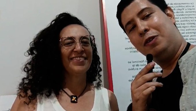 Fotazas de mi entrevista con @VaronVillamizar Les recomiendo sus poemas que lo pueden adquirir por medio<a class="tags" target="_blank" title="On Twitter" href="/?out=eyJ0eXAiOiJKV1QiLCJhbGciOiJIUzUxMiJ9.eyJpYXQiOjE3MjYwNDE3MTYsImlzcyI6InR3cG9ybnN0YXJzLmNvbSIsIm5iZiI6MTcyNjA0MTcxNiwiZXhwIjoxNzU3NTc3NzE2LCJyZWRpcmVjdF91cmwiOiJodHRwczovL3R3aXR0ZXIuY29tL1Zhcm9uVmlsbGFtaXphciJ9.yqvc8r8SA7pNRIBNWbg1y4xzOjFDa0DoVwLV_5l-SEkciVxihKoy6q9KJgemxMezmQ8nRu9B0xUqs8J7Ih5EQQ">@VaronVillamizar</a><a href="/tag/lilianajanethvar%C3%B3nvillamizar"class="tags"><span>#lilianajanethvar&oacute;nvillamizar</span></a>