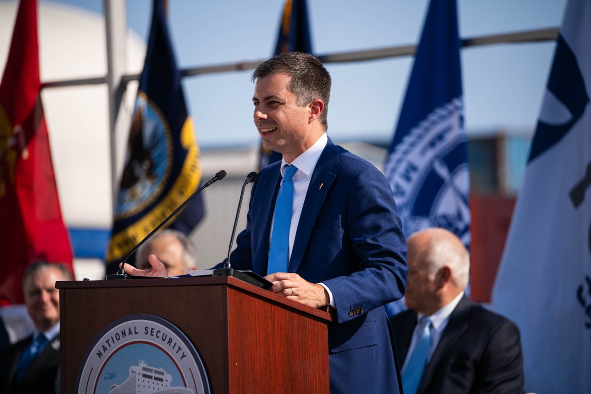 🎉 Today we celebrated the naming ceremony of NSMV II (Patriot State) at Philly Shipyard with top government officials and the Vice Chair of the Massachusetts Maritime Academy Board of Trustees. A significant milestone for us and the maritime industry!